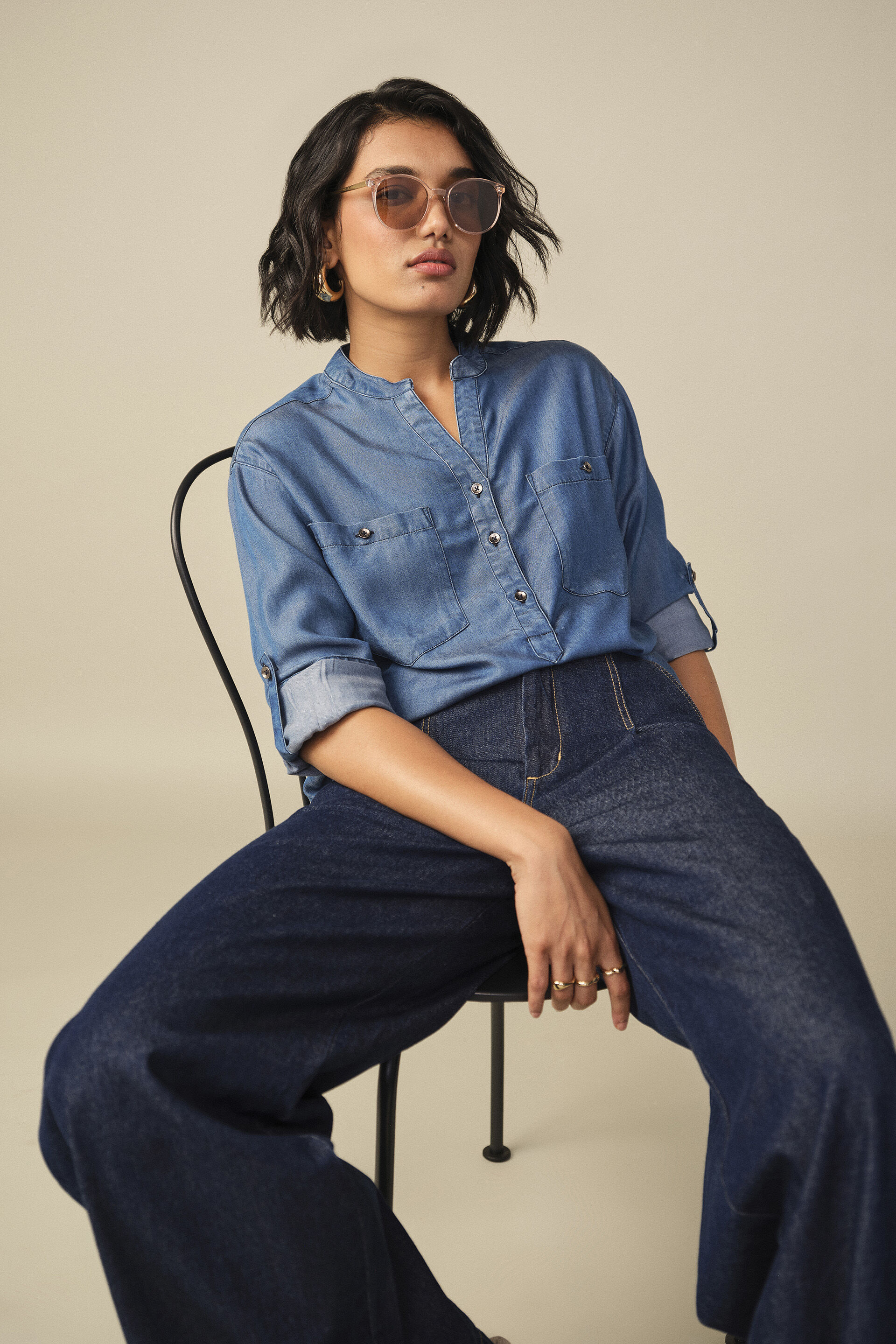 Relaxed Tencel Shirt in Light Blue, Blue, image 2